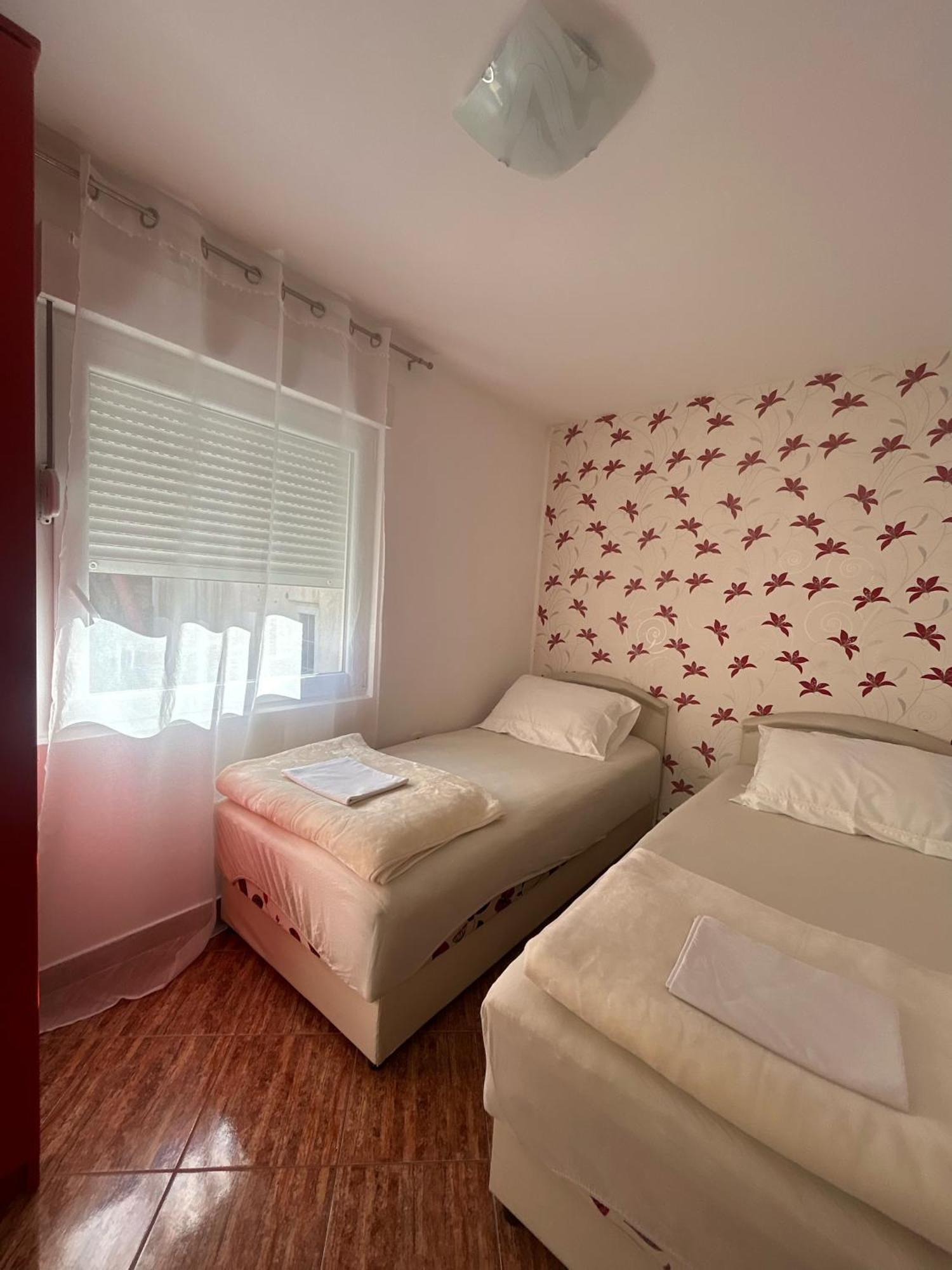 Apartments Dijana Kotor Exterior foto