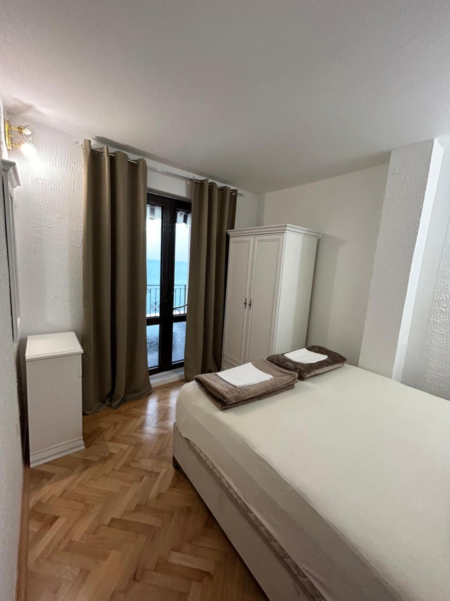 Apartments Dijana Kotor Exterior foto